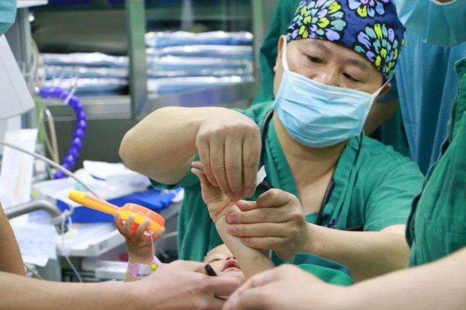右玉县妇婴监护型护送